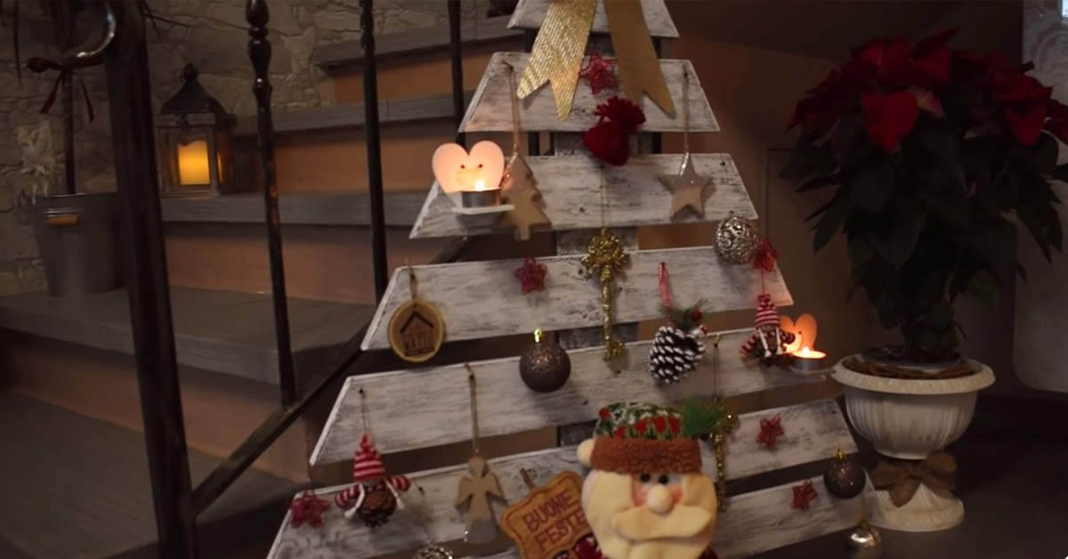 Albero di Natale fai da te con pallet